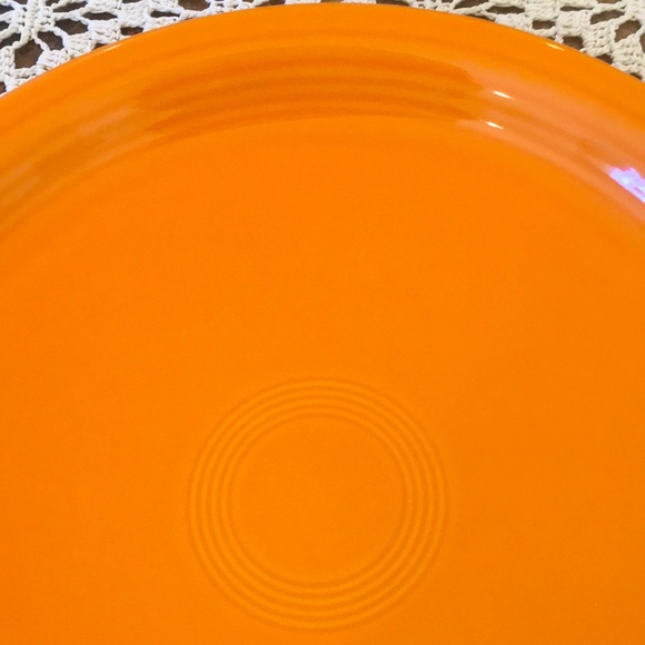 New! 2 Fiesta Tangerine 9” Buffet Plates Lead-Free Discontinued - Picture 6 of 10